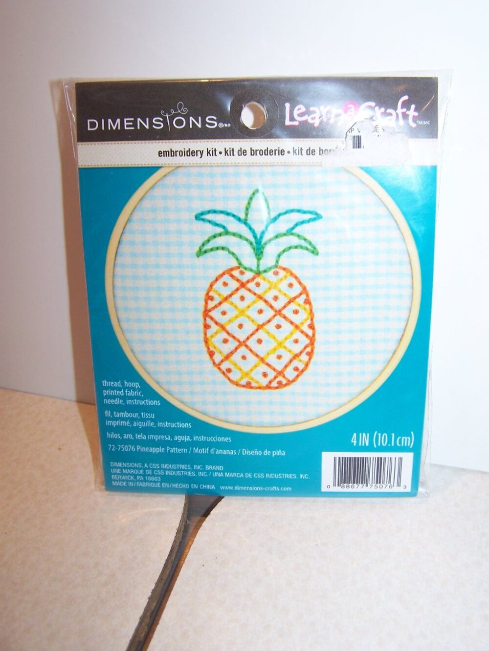 Dimensions NWT Learn a Craft Embroidery Kit - Pineapple